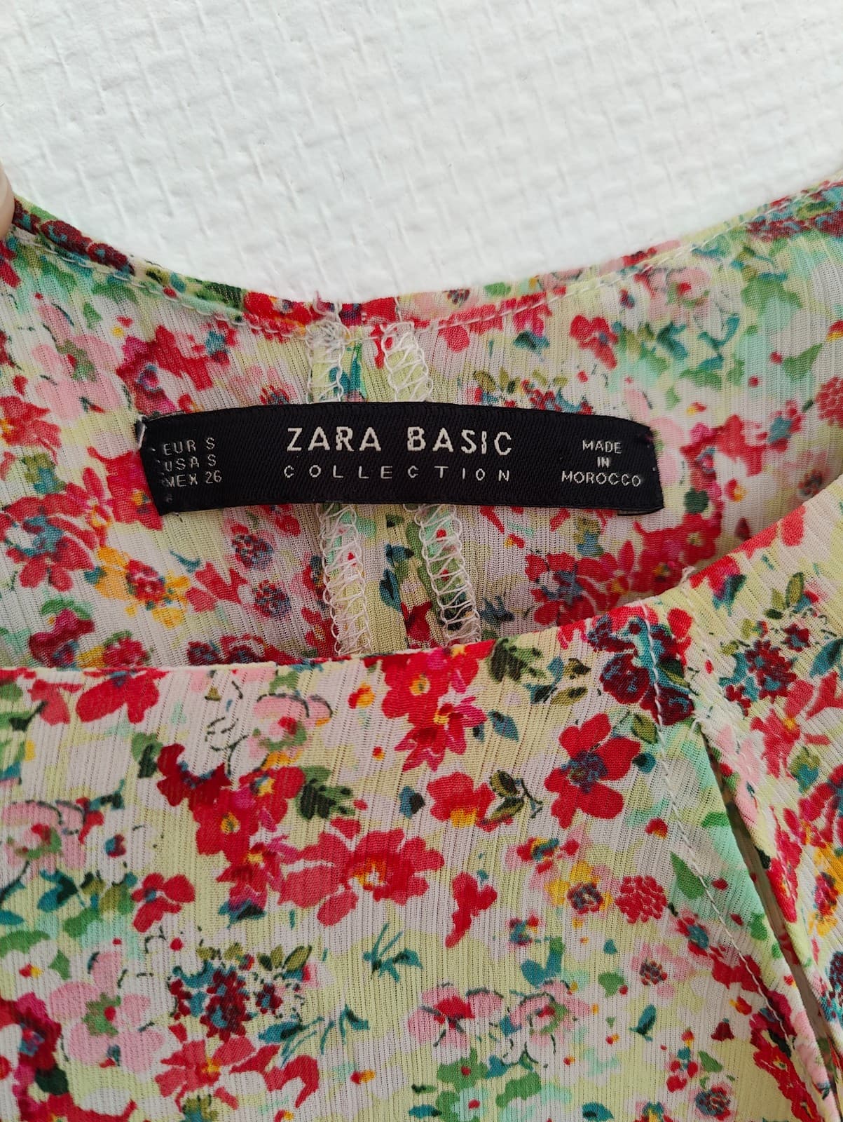 Robe Zara à fleurs multicolores – Taille S — photo 5