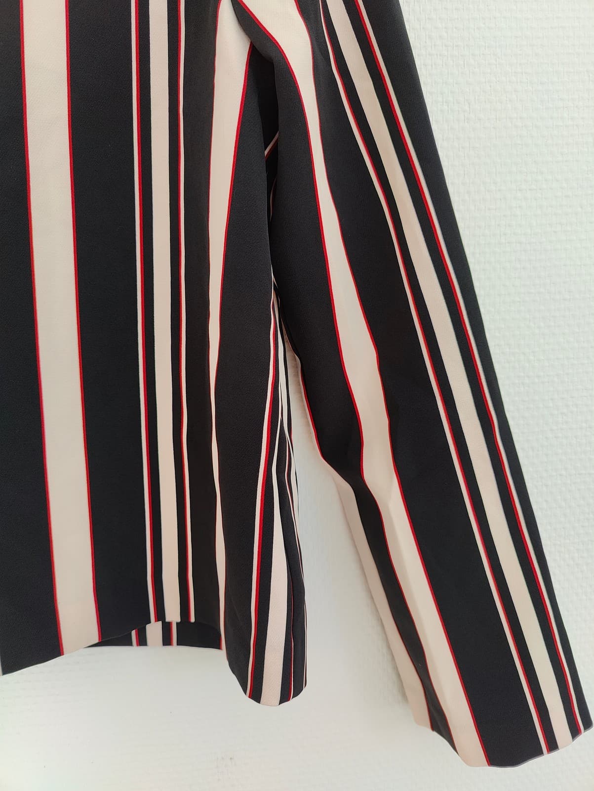 Blouse Zara à rayures noir et écru – Taille S — photo 3