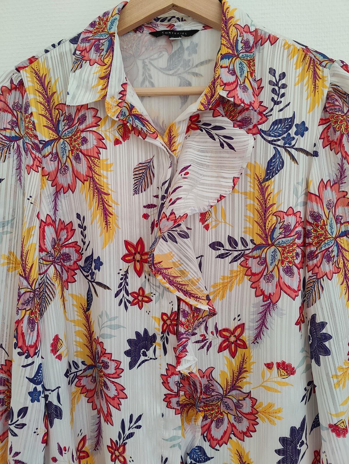 Chemise blanche à fleurs tropicales Cortefiel – Taille S — photo 2