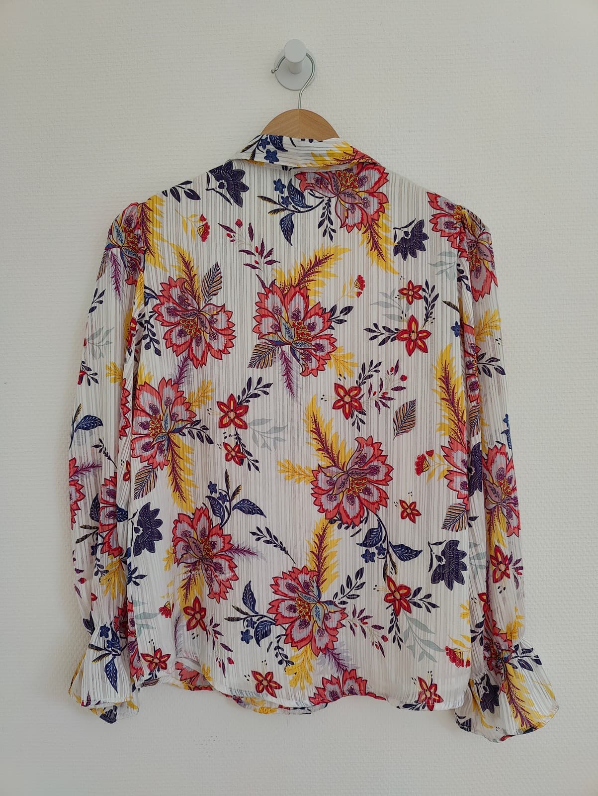 Chemise blanche à fleurs tropicales Cortefiel – Taille S — photo 5
