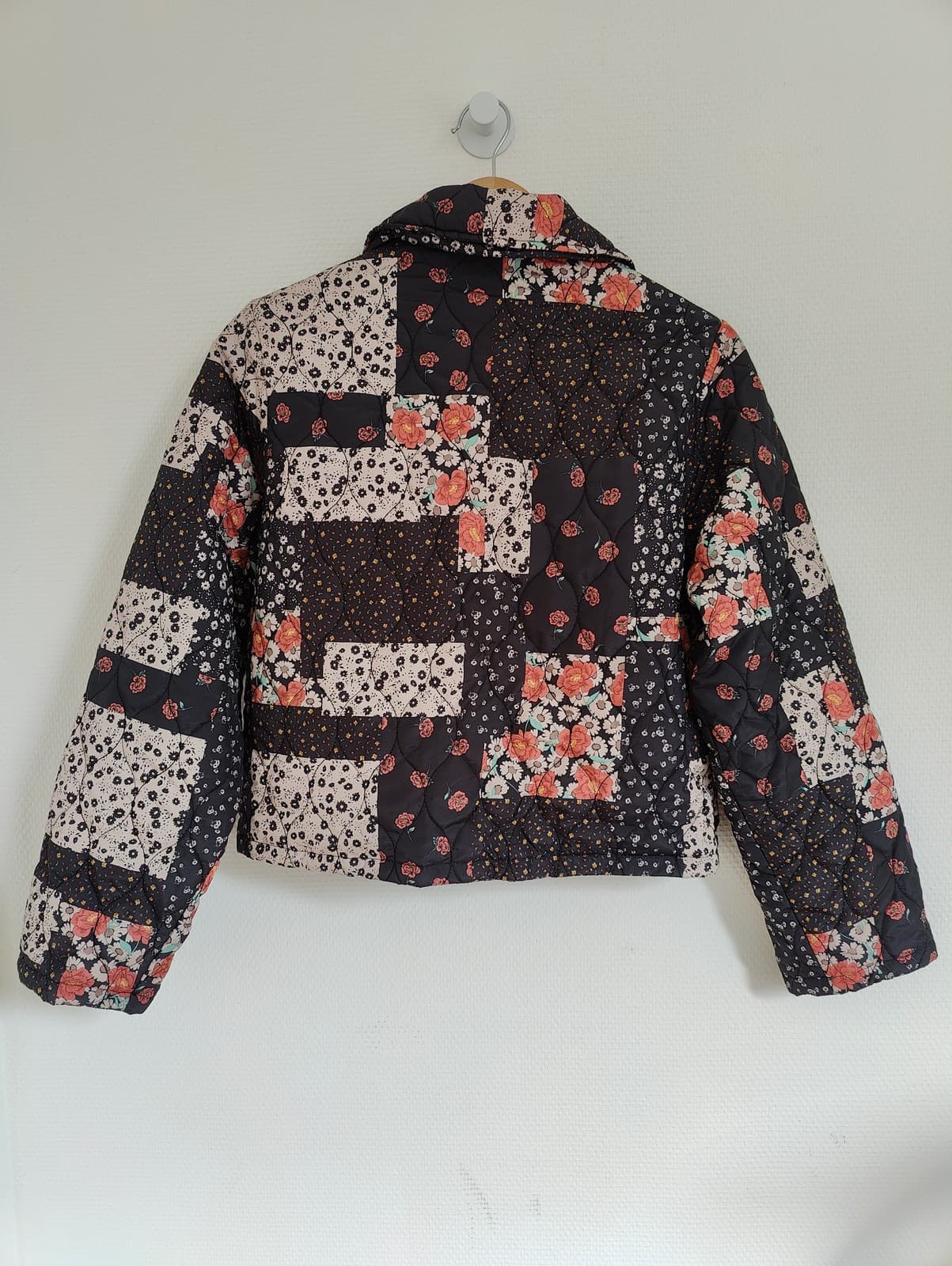 Veste matelassée patchwork florale Primark – Taille XS — photo 3
