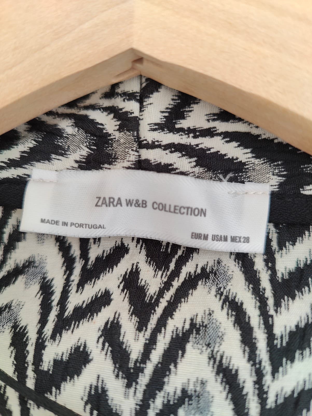Veste kimono chevrons noir et blanc brodée Zara – Taille M — photo 4