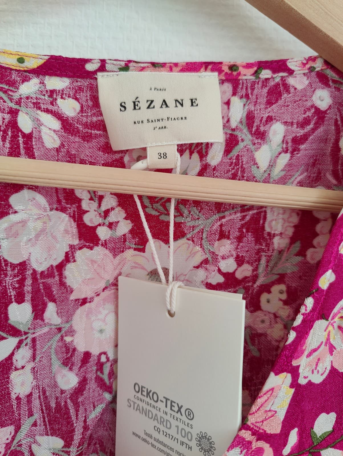 Blouse fleurie fuchsia à col V Sézane – Taille M — photo 4