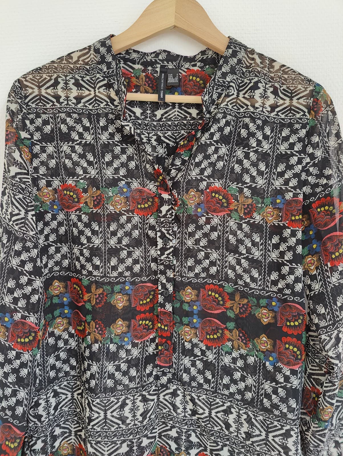 Blouse ethnique fleurie noir et blanc Mango – Taille S — photo 3