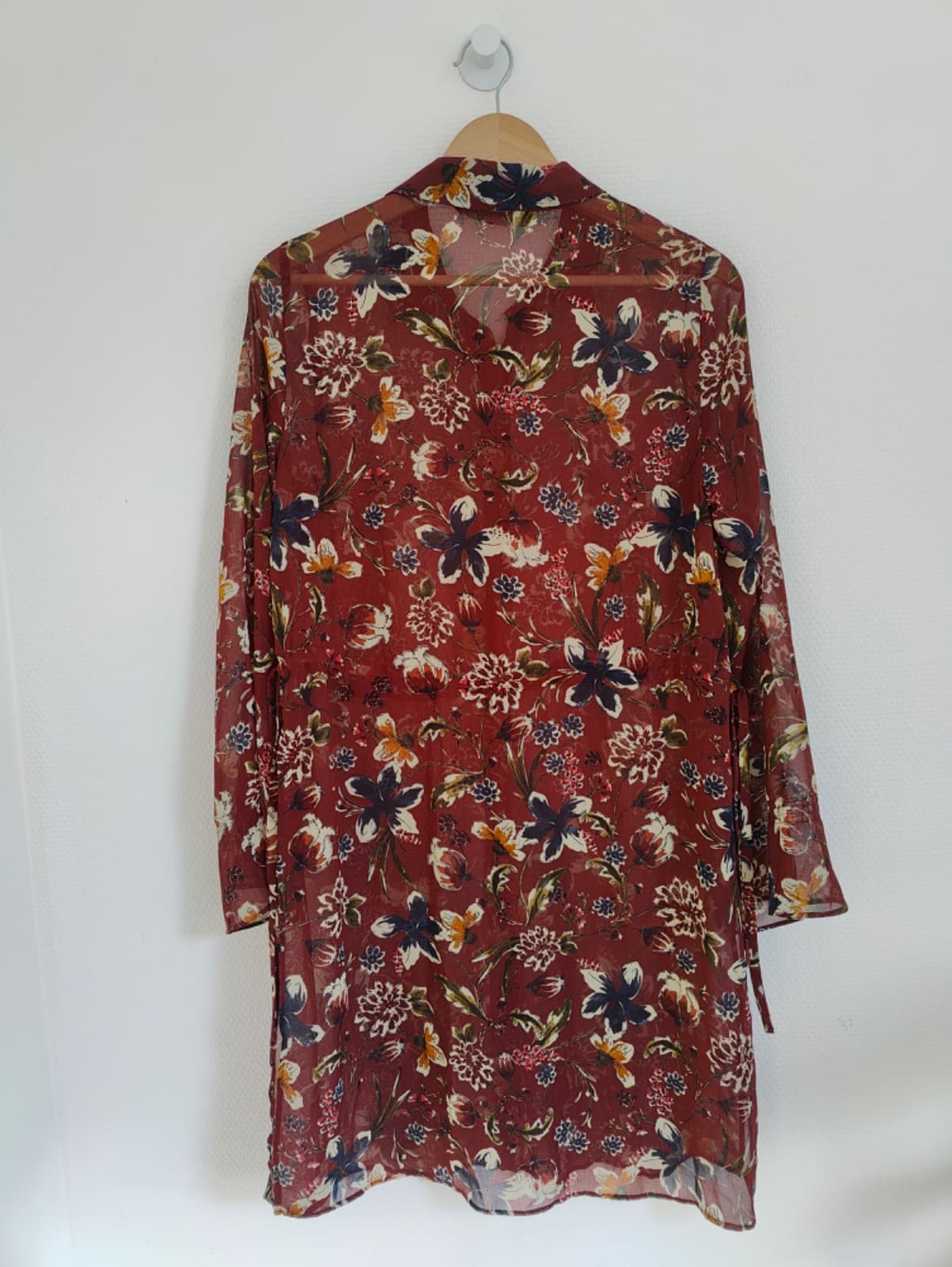 Chemisier long bordeaux à imprimé floral – Taille M — photo 4