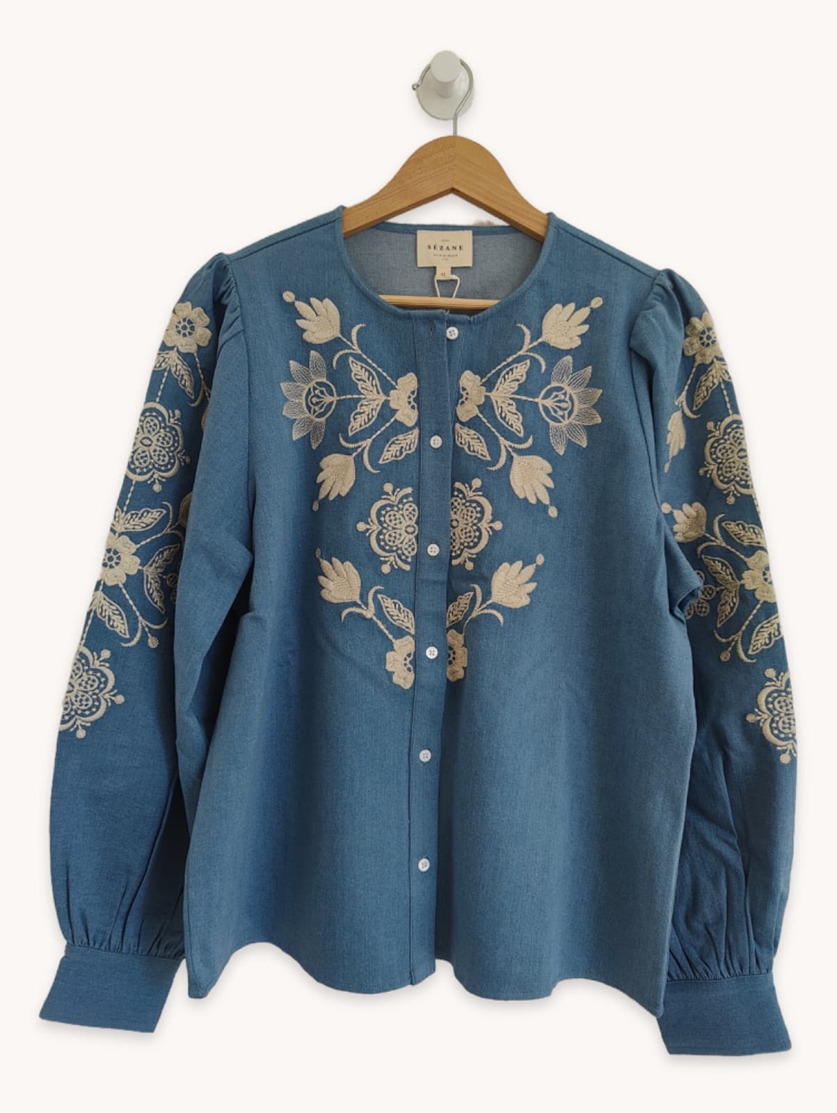 Blouse en chambray brodée Sézane – Taille 42 — photo 2
