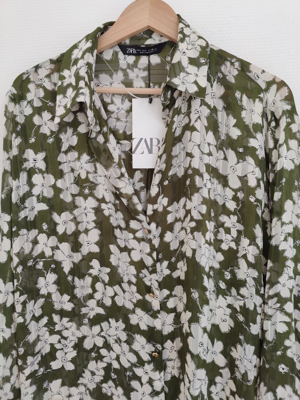 Chemise fleurie olive Zara – Taille L — photo 3
