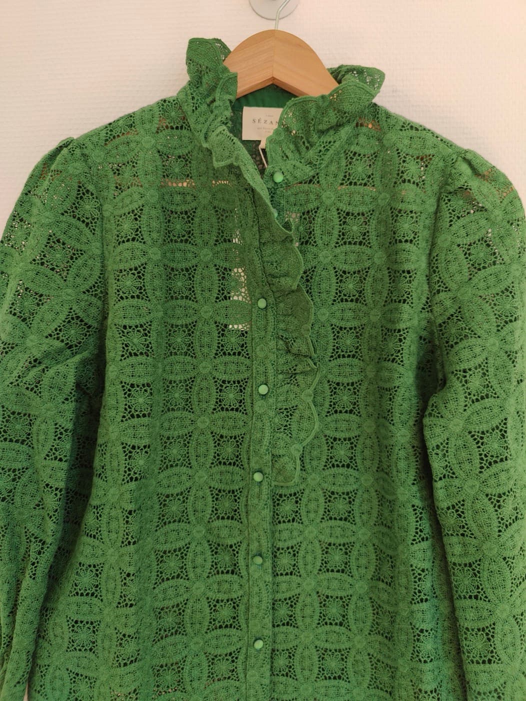 Chemise verte Sézane en dentelle ajourée – Taille 36 — photo 3