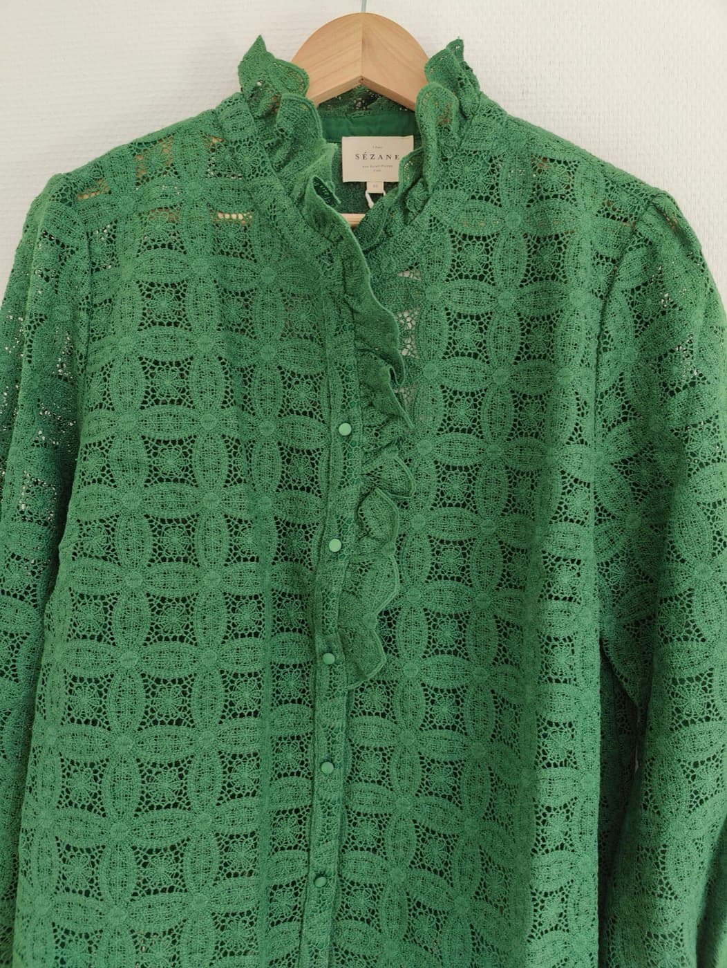 Chemise verte Sézane en dentelle ajourée – Taille 46 — photo 3