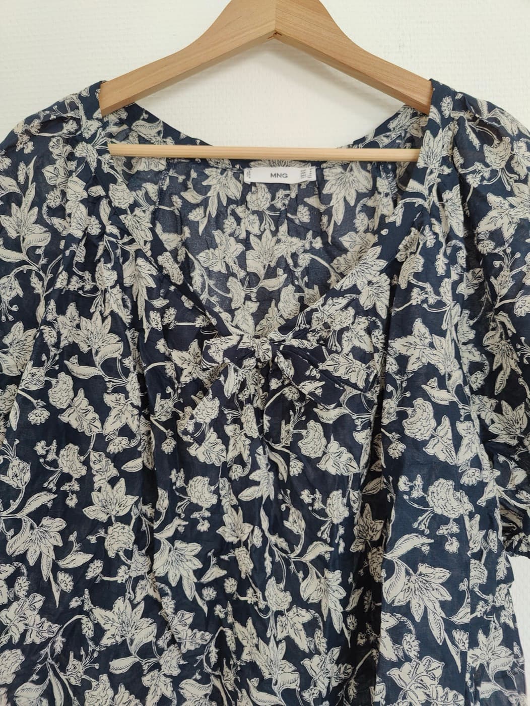 Blouse Mango à imprimé floral – Taille M — photo 3