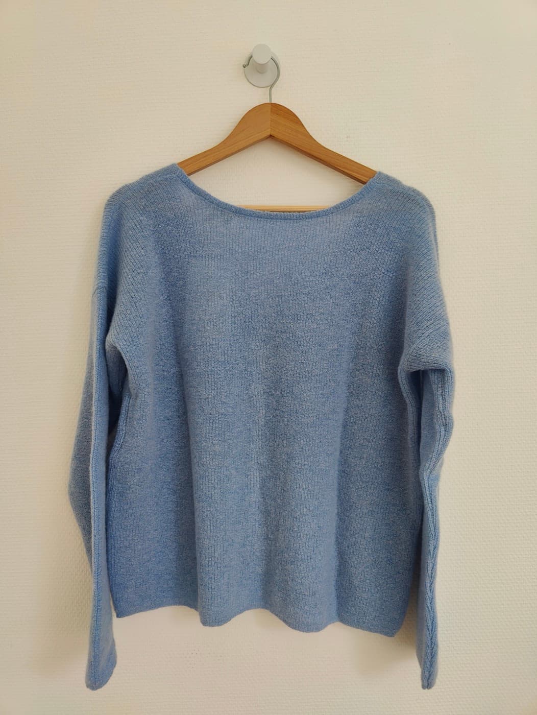 Gilet Sézane en mohair bleu ciel – Taille L — photo 3