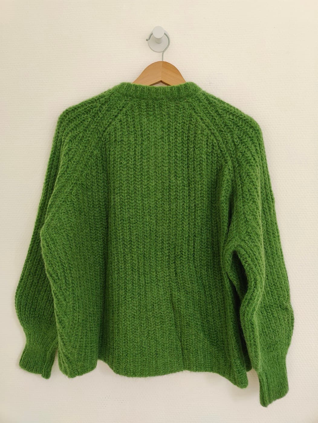 Cardigan Sézane vert en maille côtelée – Taille M — photo 5