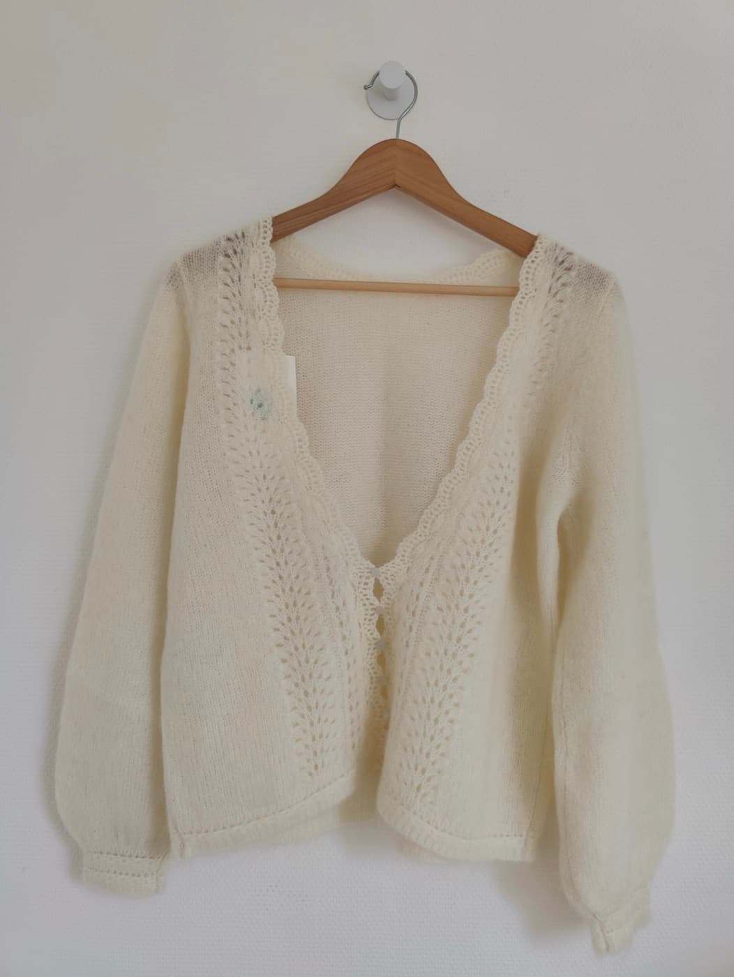 Gilet Sézane écru en maille duveteuse – Taille L — photo 4