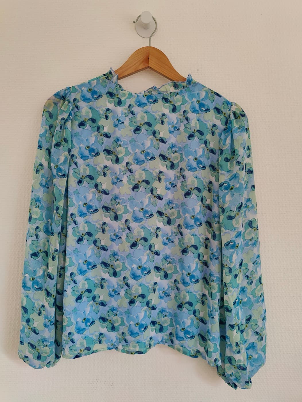 Chemise Vila à imprimé floral bleu – Taille 38 — photo 4