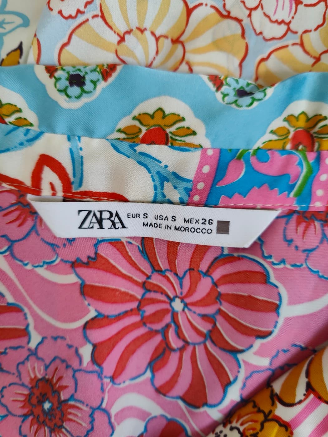 Chemise Zara à imprimé patchwork floral – Taille S — photo 6