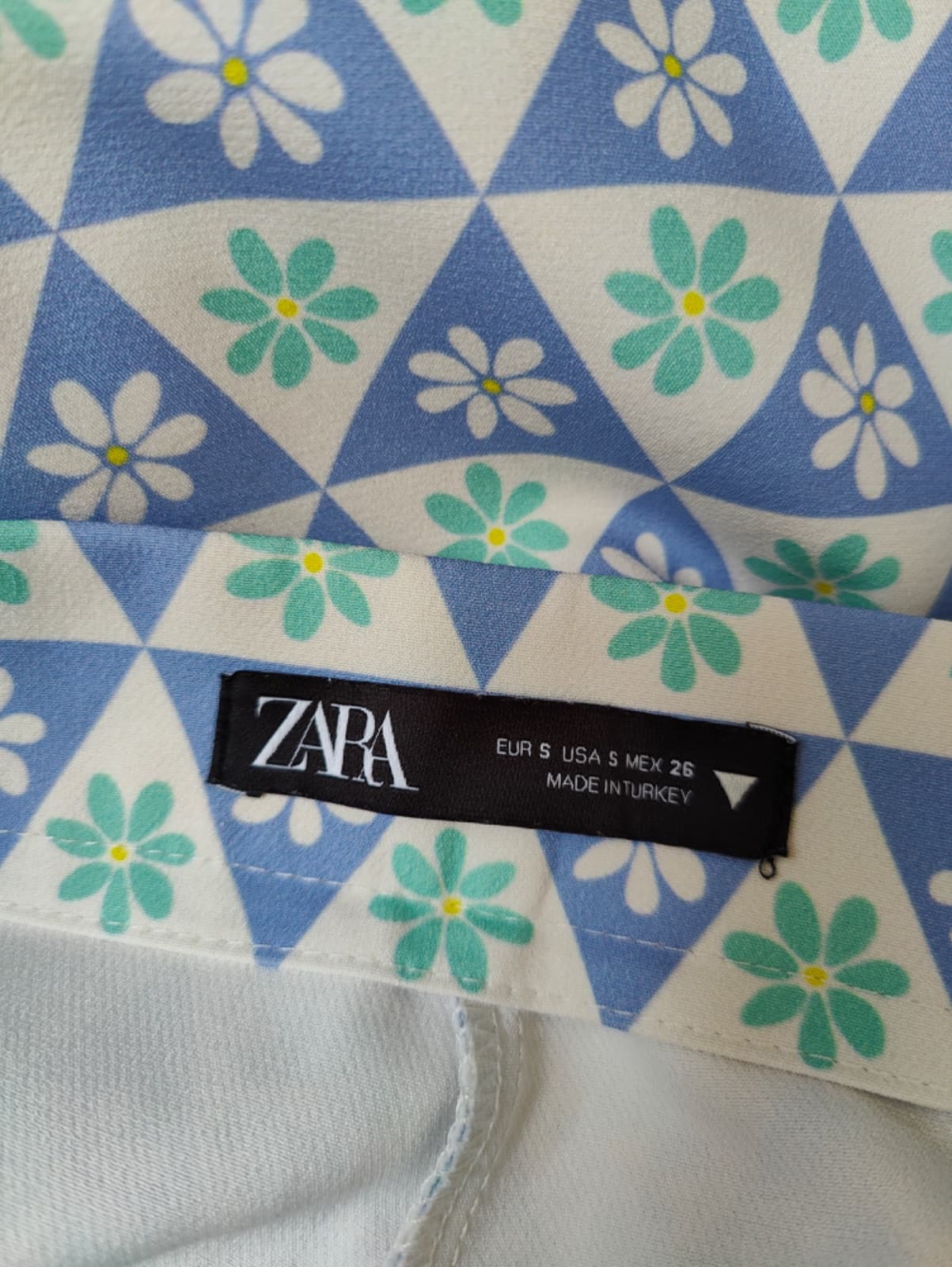 Pantalon Zara à imprimé marguerites – Taille S — photo 6
