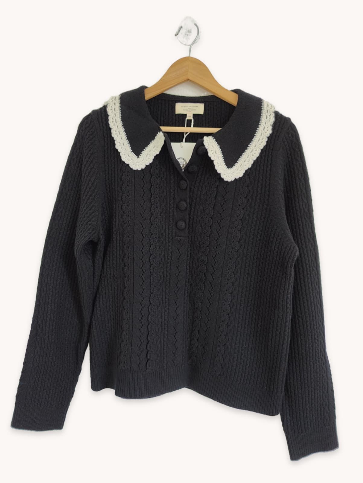 Pull Sézane noir à col Claudine crochet écru – Taille XXL