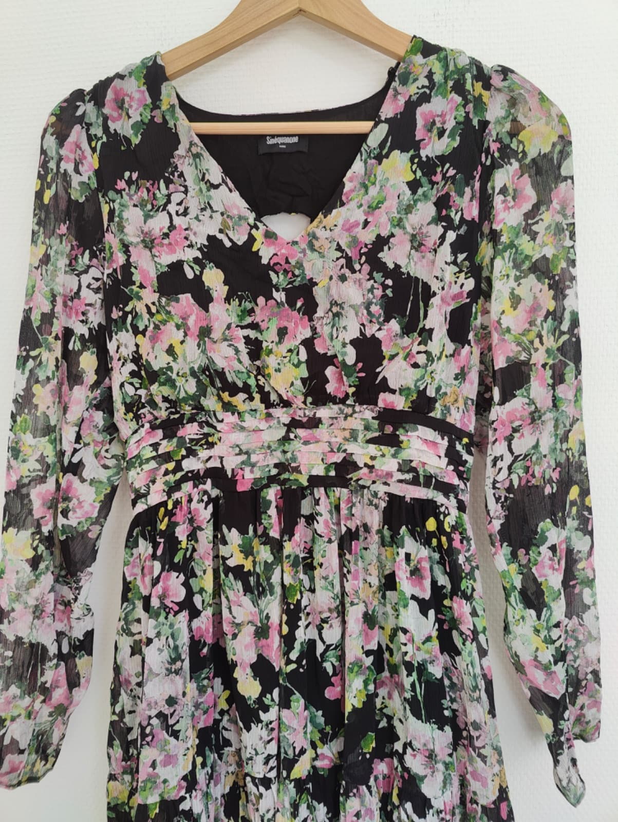 Robe Sinéquanone noire à imprimé floral multicolore – Taille M — photo 3
