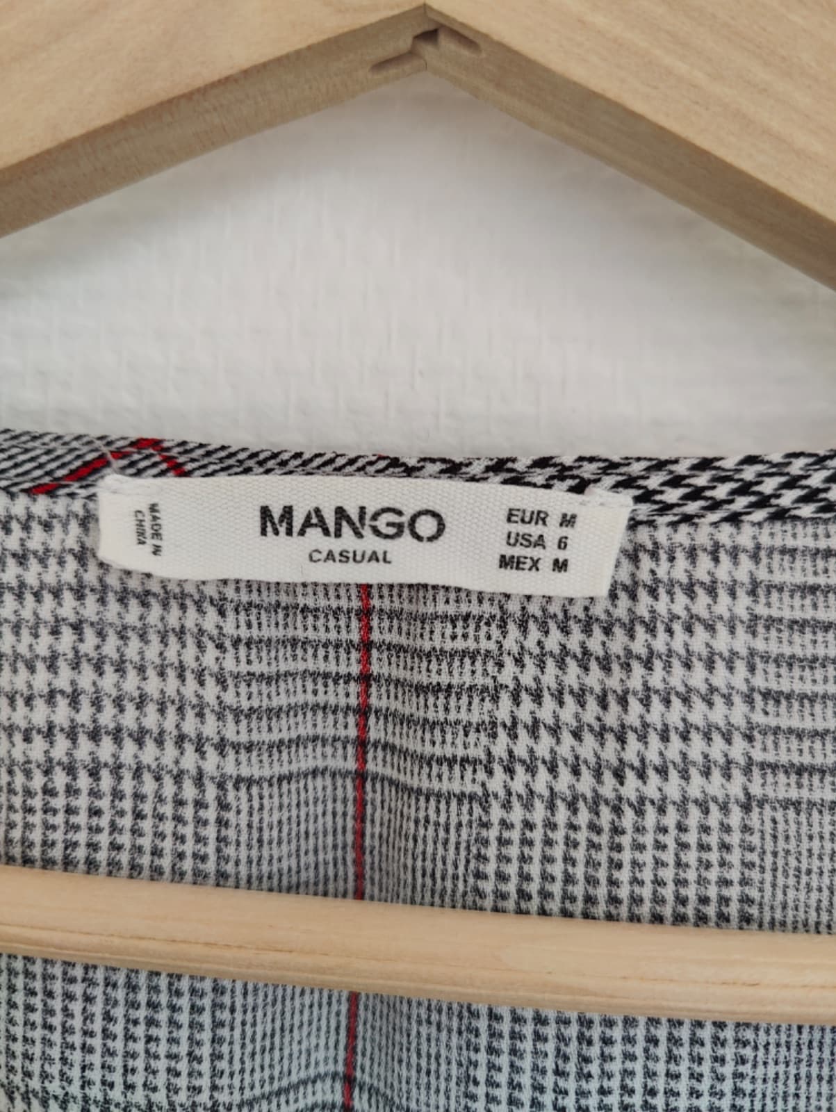 Robe longue Mango à carreaux gris et rouges – Taille M — photo 5