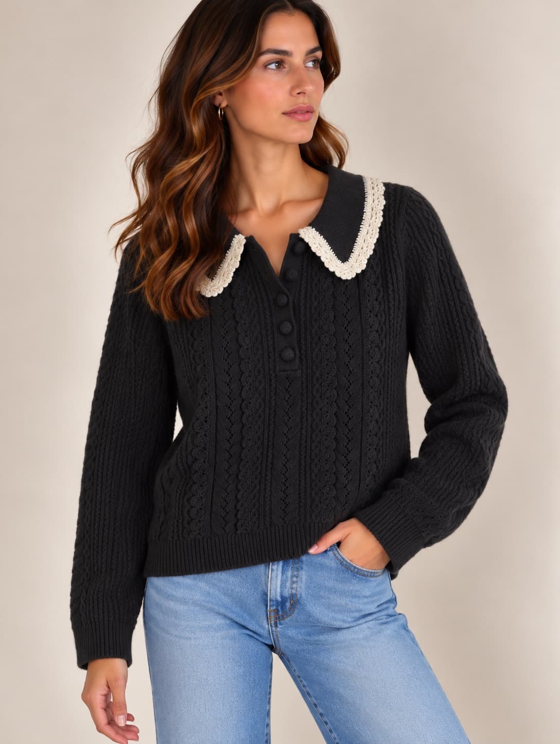 Maglione Sézane nero con collo alla Peter Pan in crochet écru – Taglia XXL