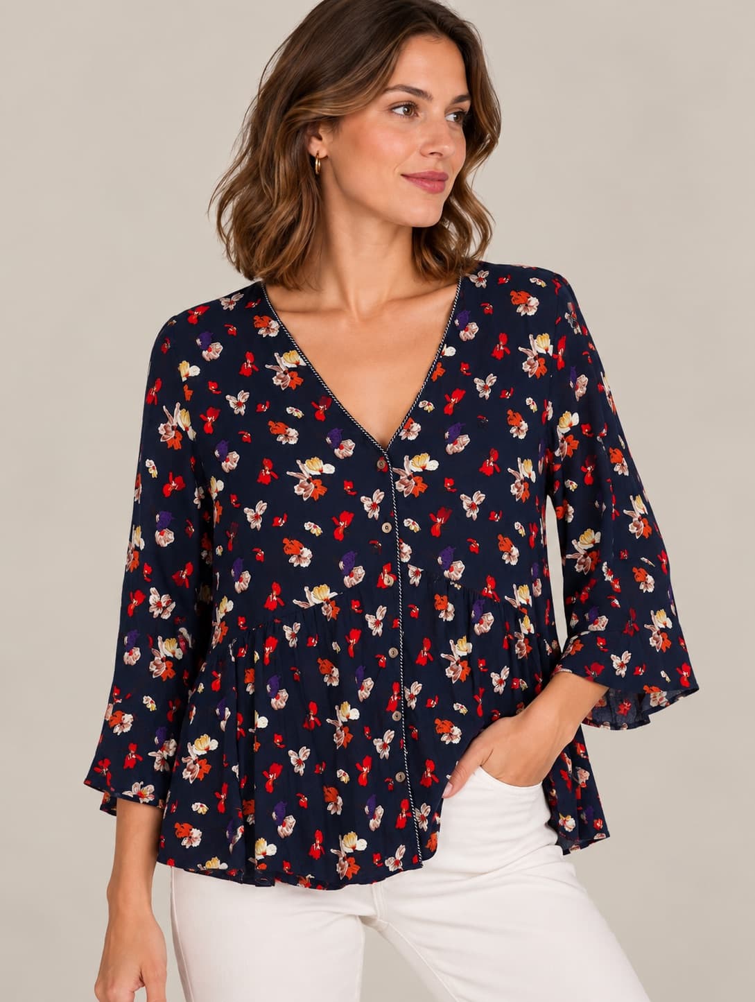 Grace & Mila blouse met marineblauwe bloemenprint – Maat M