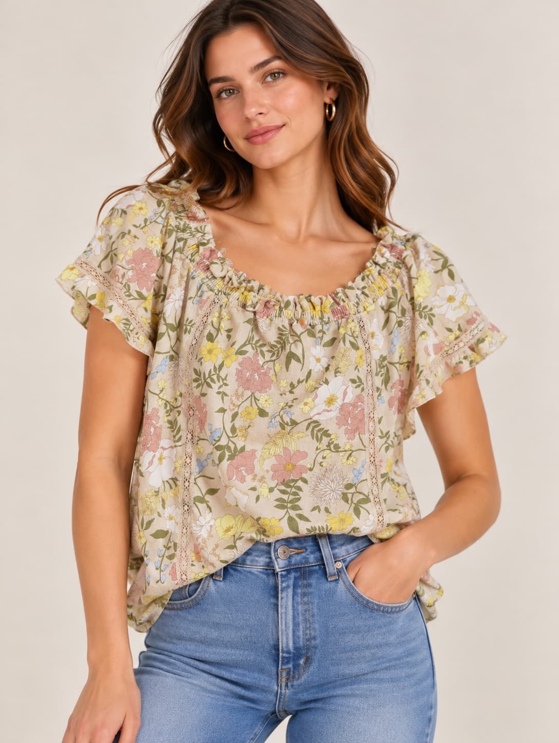 Top fleuri beige à encolure froncée et dentelle Vila – Taille M — photo 1