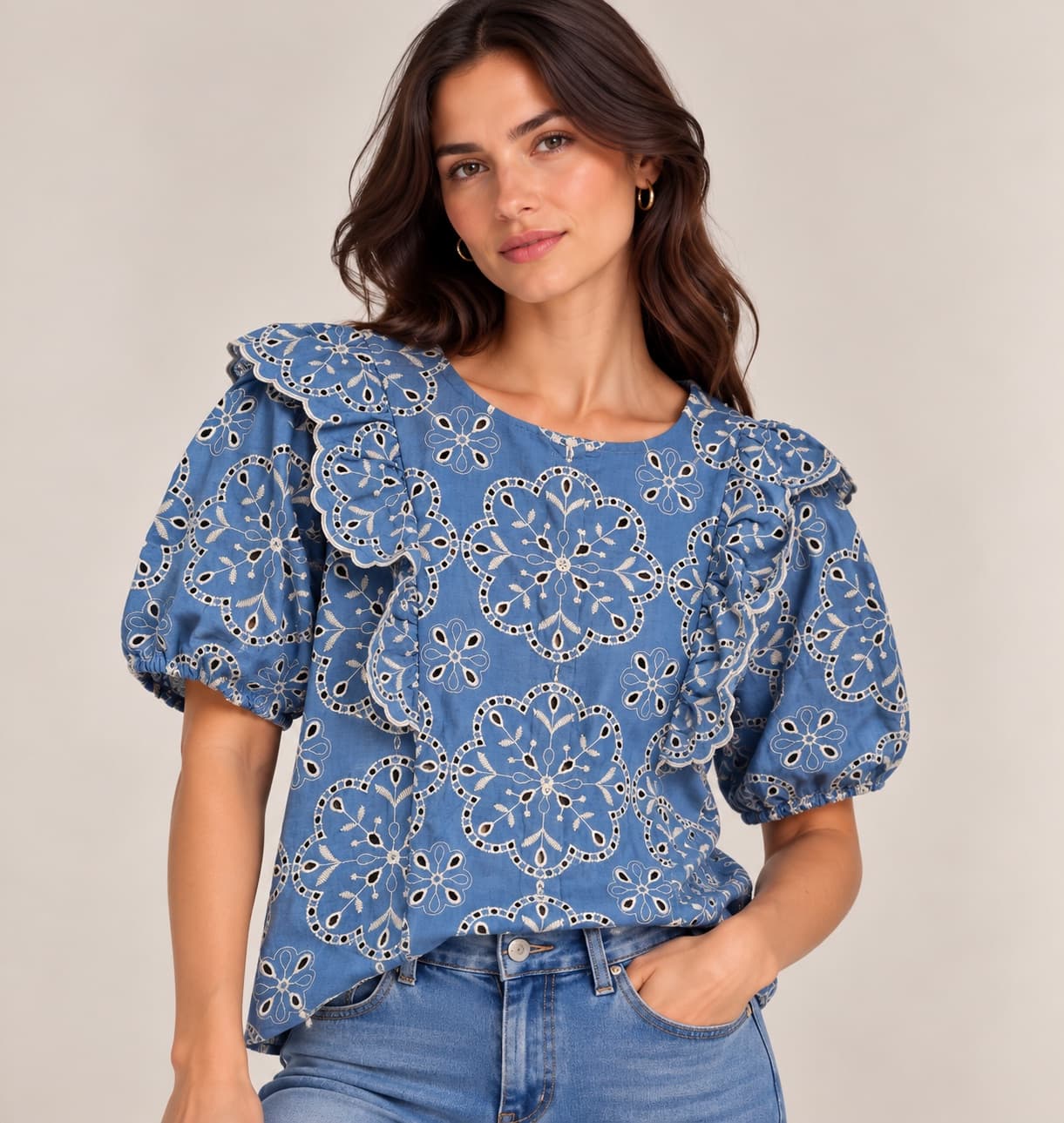 Blouse en broderie anglaise bleue à col volanté Sézane – Taille L — photo 1