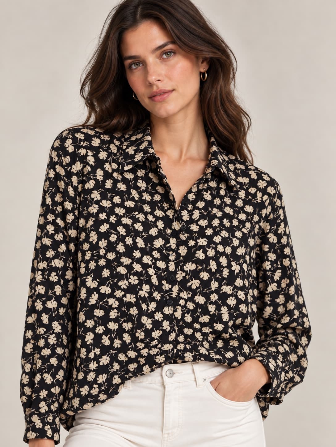Chemise Mango noire à imprimé floral beige – Taille M — photo 1