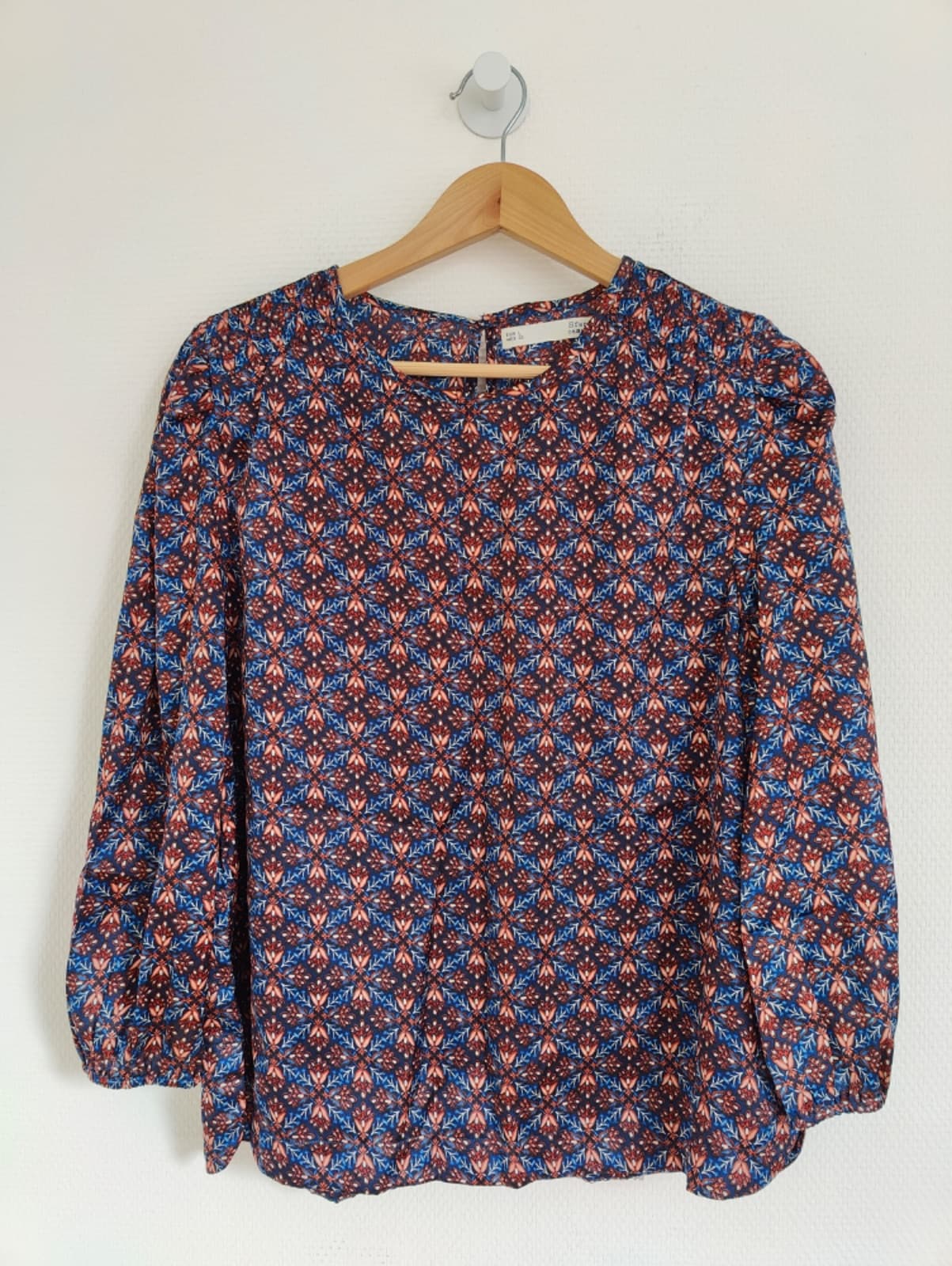 Blouse Sfera imprimé floral bleu et bordeaux – Taille L — photo 2