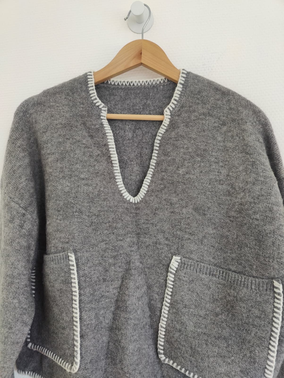 Pull Zara gris à finitions contrastantes – Taille S — photo 3