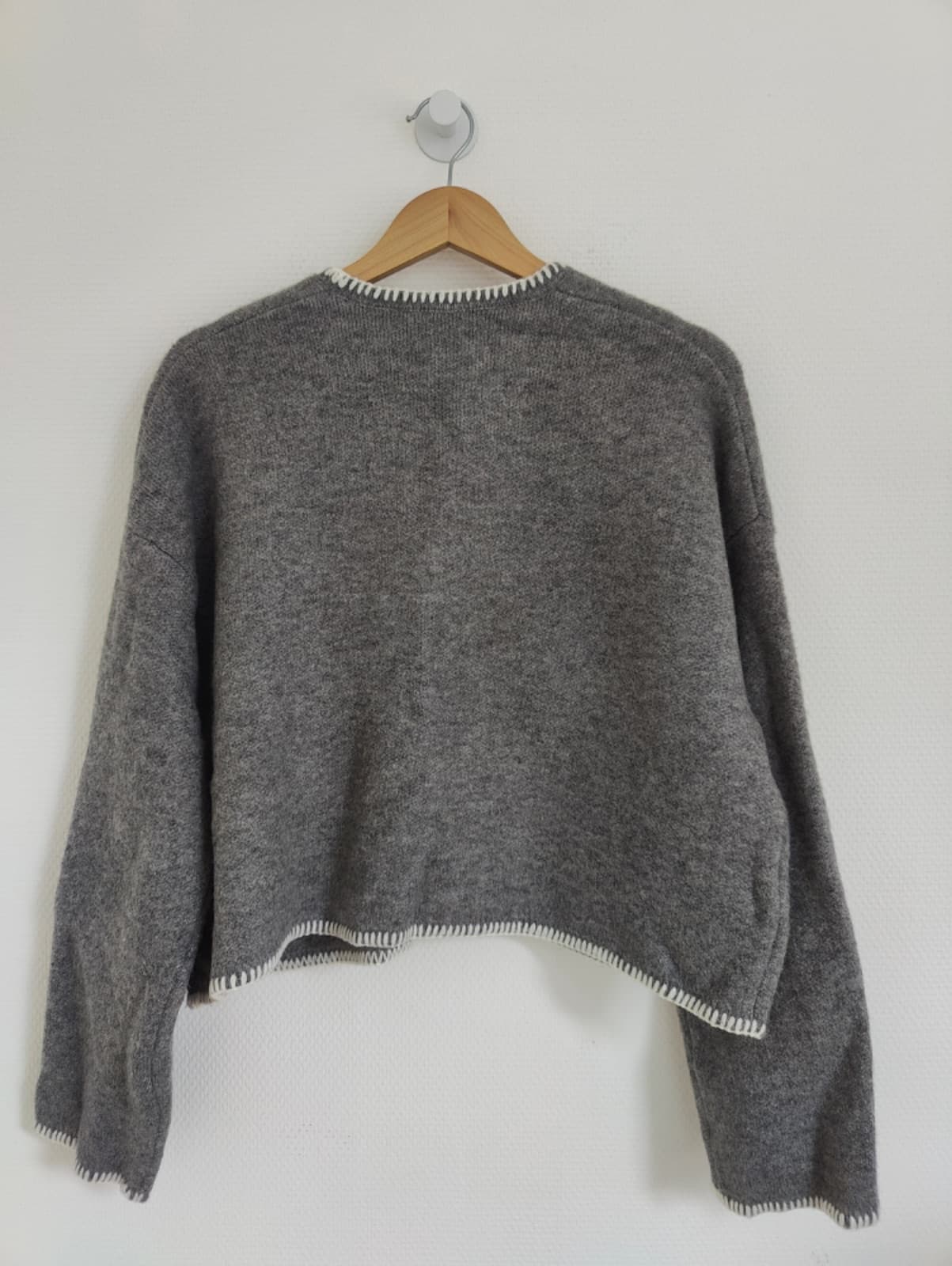 Pull Zara gris à finitions contrastantes – Taille S — photo 4