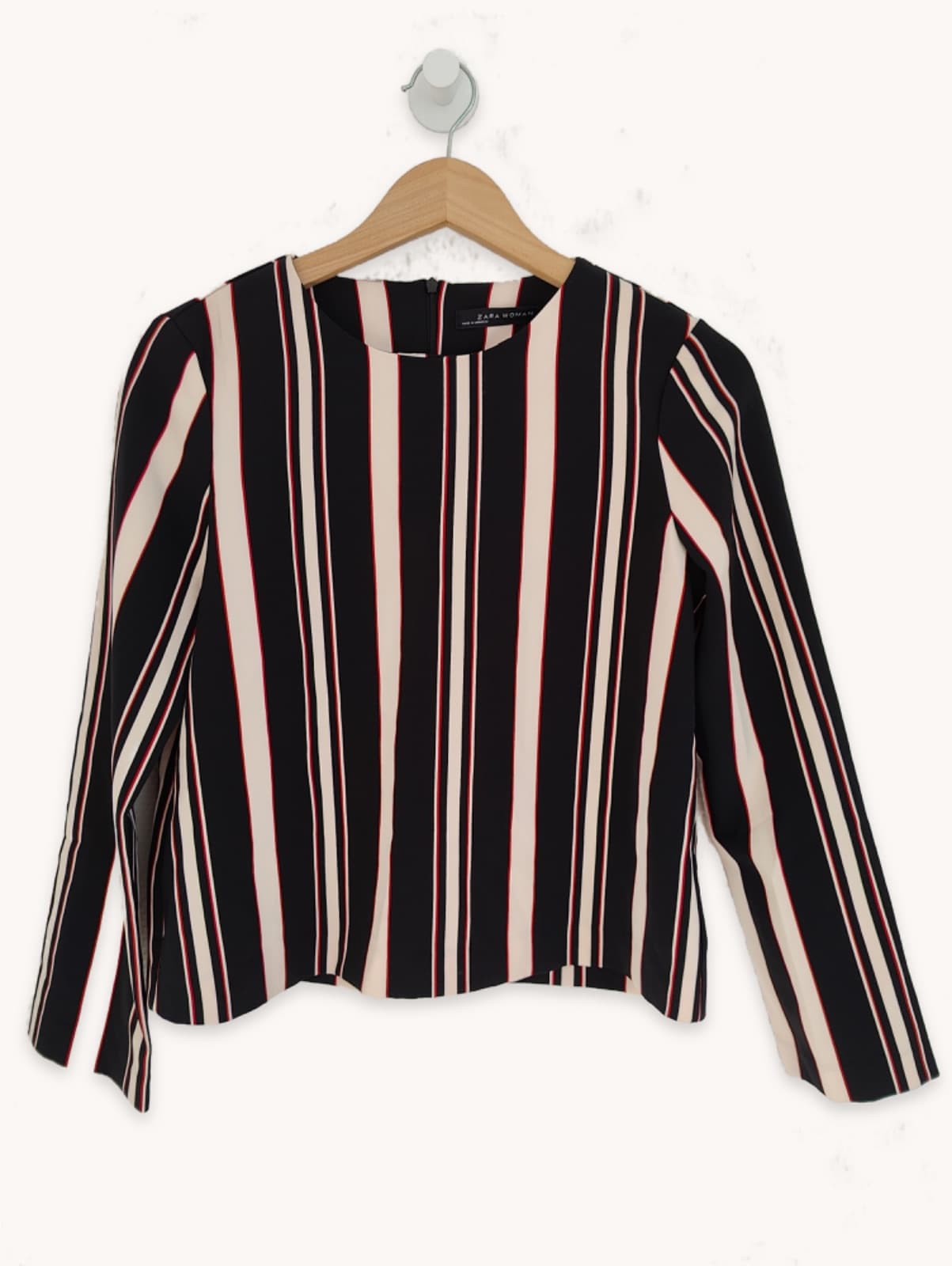 Blouse Zara à rayures noir et écru – Taille S