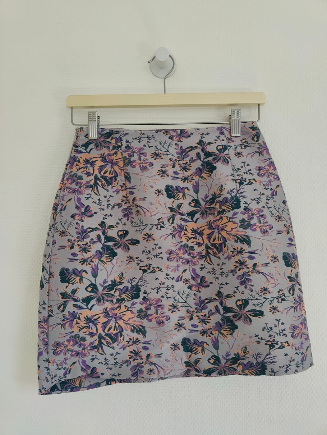 Jupe Zara à imprimé floral jacquard – Taille XS — photo 3