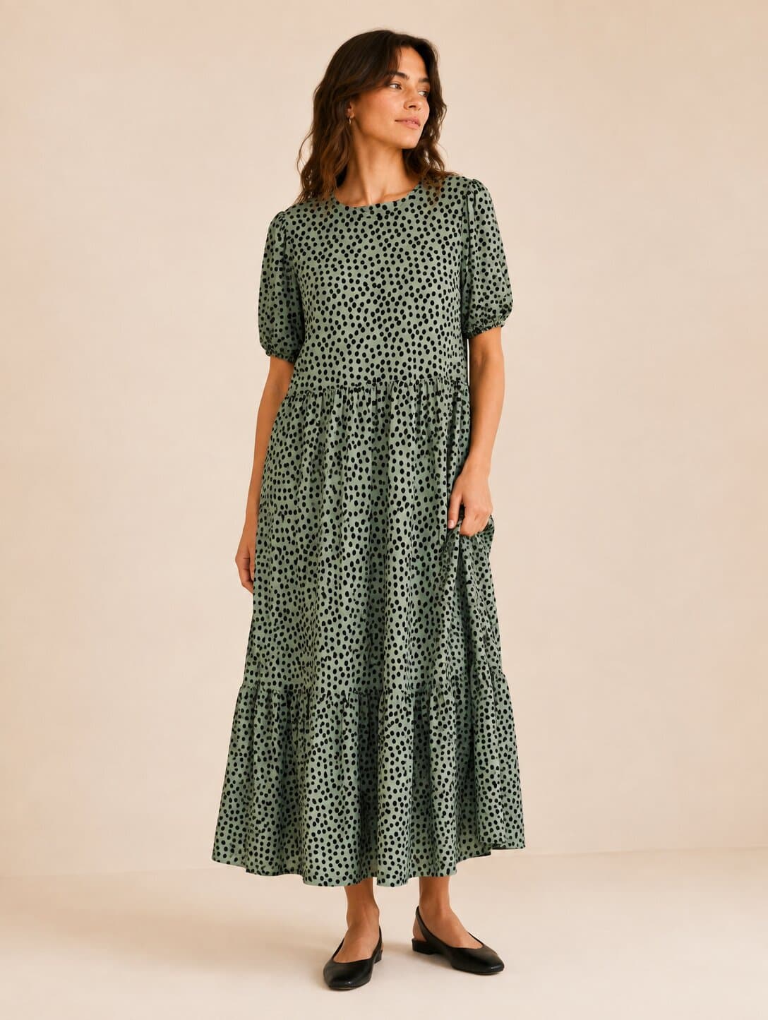 Abito lungo Stradivarius verde salvia a pois neri – Taglia L